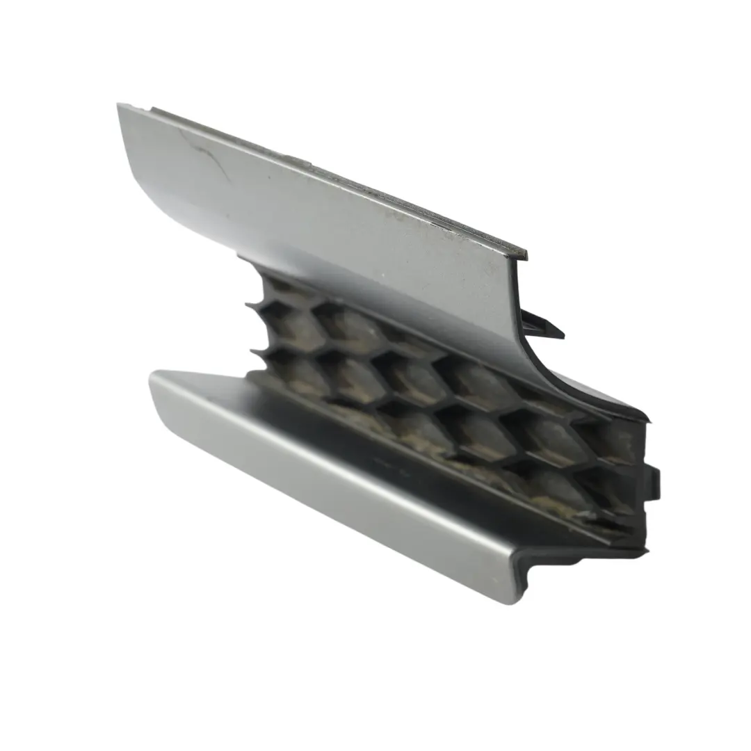 Parachoques Trasero Ojo Remolque Tapa Panel S-Line para Audi A3 8P con número de pieza 8P0807441B Audi A3 8P Parachoques Trasero Ojo Remolque Tapa Panel S-Line - SKU 8P0807441B - Número de pieza 8P0807441B