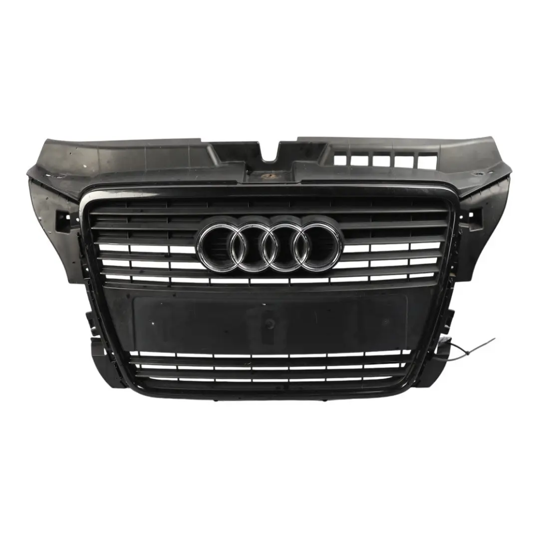 Centre Upper Front Grille Radiator Trim Cover Panel to Audi A3 8P with Part number 8P0853651H Audi A3 8P Centre Upper Front Grille Radiator Trim Cover Panel - SKU 8P0853651H - Part number 8P0853651H