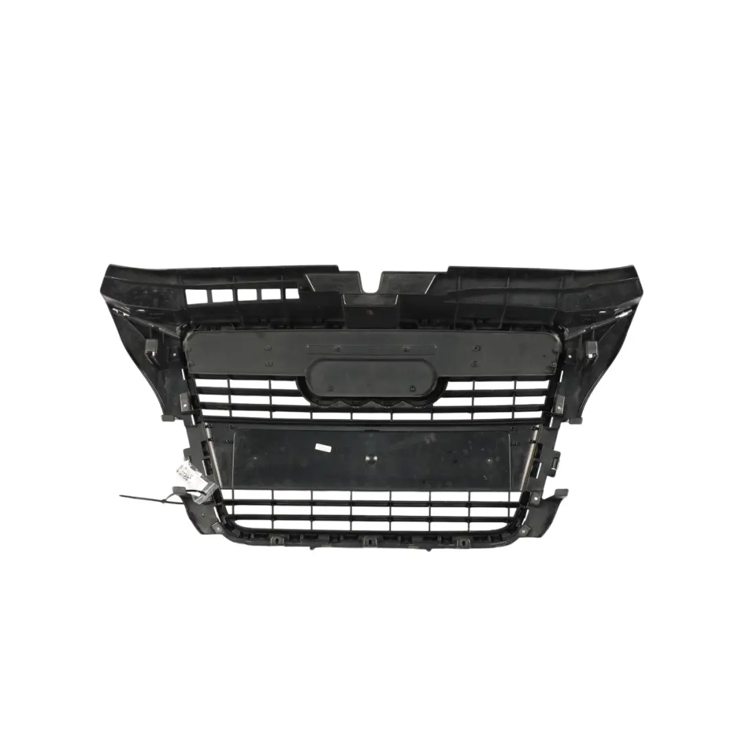 Centre Upper Front Grille Radiator Trim Cover Panel to Audi A3 8P with Part number 8P0853651H Audi A3 8P Centre Upper Front Grille Radiator Trim Cover Panel - SKU 8P0853651H - Part number 8P0853651H