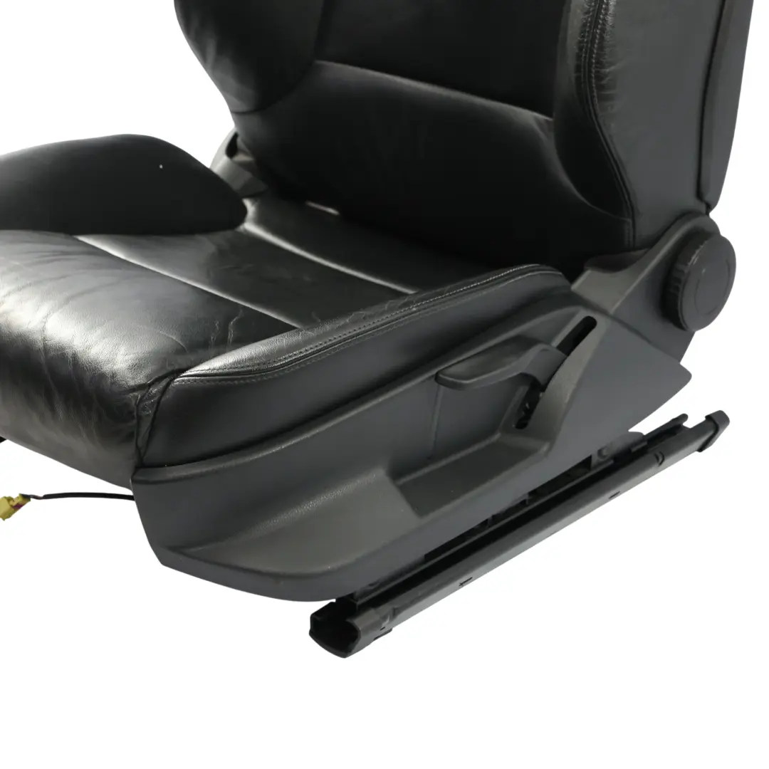 Puertas Asiento Delantero S-Line Cuero Vienna Soul Negro Izquierdo para Audi A3 8P 5 con número de pieza 8P0881805AT Audi A3 8P 5 Puertas Asiento Delantero S-Line Cuero Vienna Soul Negro Izquierdo - SKU 8P0881805AT-2 - Número de pieza 8P0881805AT