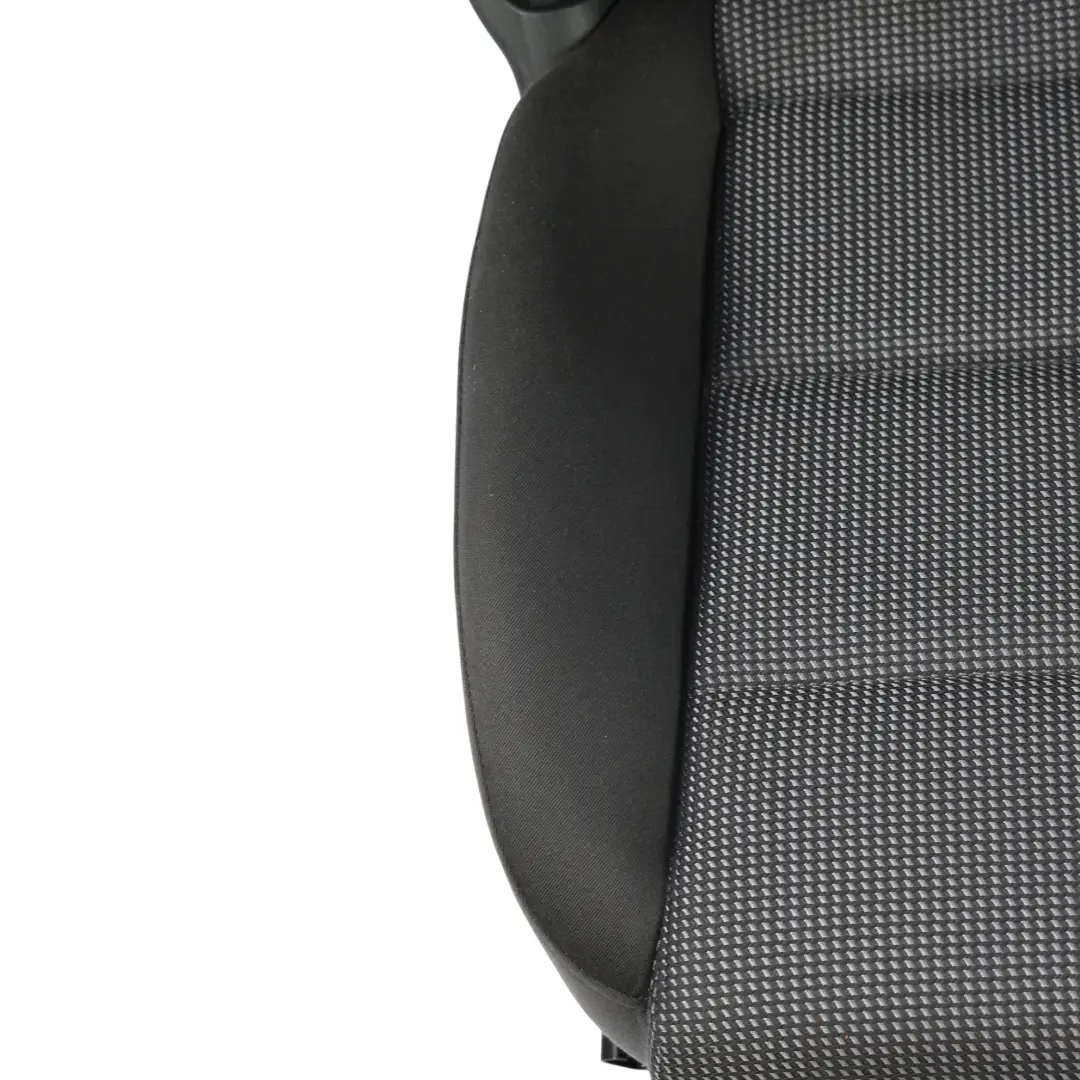 Audi A3 8P 5D Przedni Fotel Materiałowy Tapicerka Soul Srebrny Lewy - SKU 8P0881805CJ-3 - Numer Części 8P0881805CJ