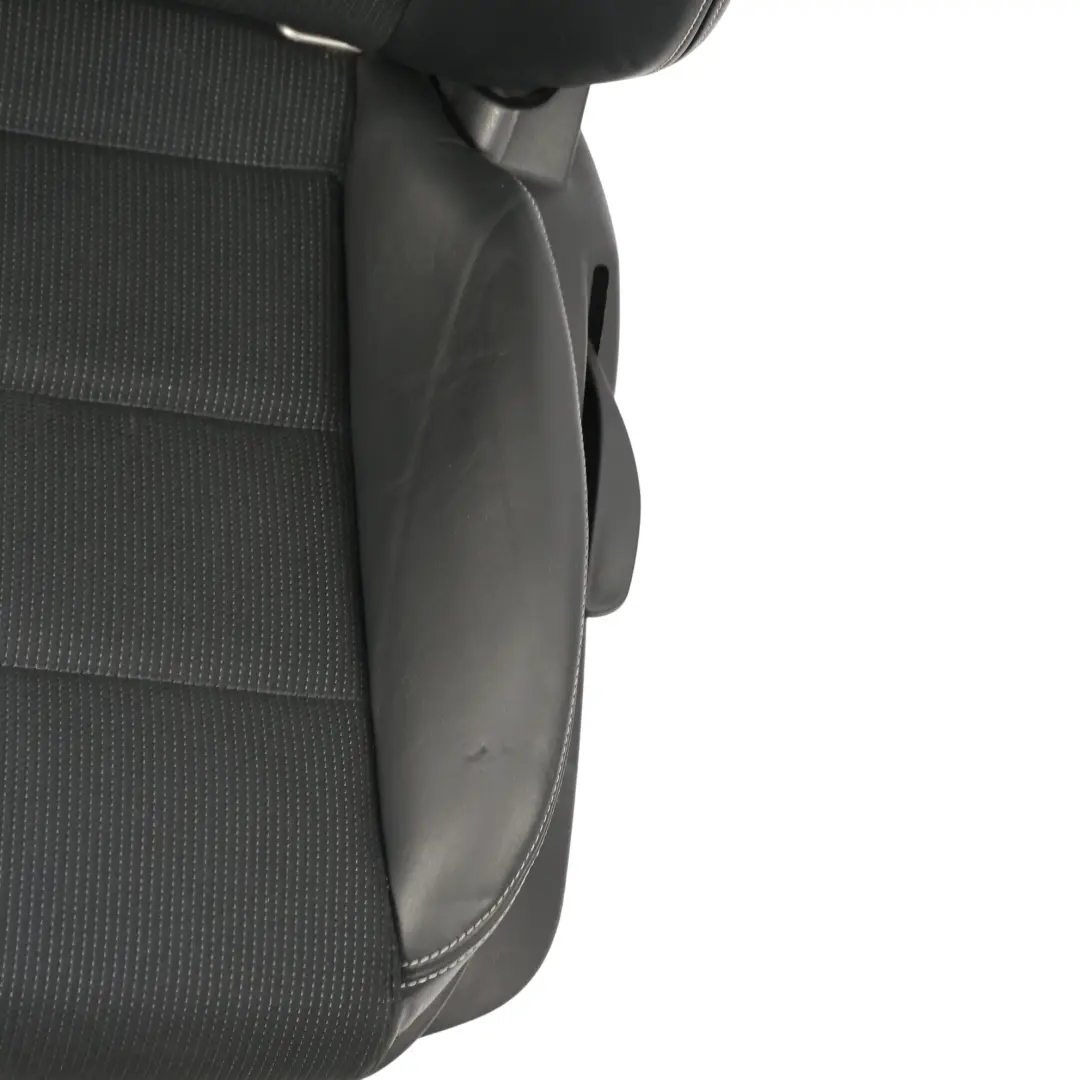 Vordersitz Innenaus Stattung Leder Stoff Soul Schwarz Links für Audi A3 8P S-Line mit Teilenummer 8P0881805CT Audi A3 8P S-Line Vordersitz Innenaus Stattung Leder Stoff Soul Schwarz Links - SKU 8P0881805CT-2 - Teilenummer 8P0881805CT