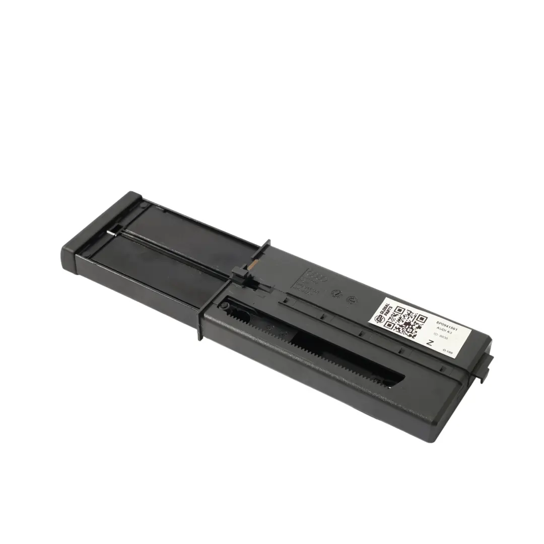 Salpicadero Bandeja De Almacenamiento Compartimento para Audi A3 8P con número de pieza 8P0941561 Audi A3 8P Salpicadero Bandeja De Almacenamiento Compartimento - SKU 8P0941561 - Número de pieza 8P0941561