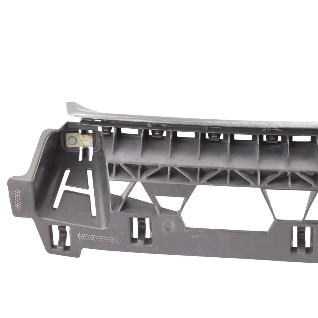 Audi A3 8P Stoßstange Halterung Halter Hinten Mitte Zentral - SKU 8P4807421 - Teilenummer 8P4807421