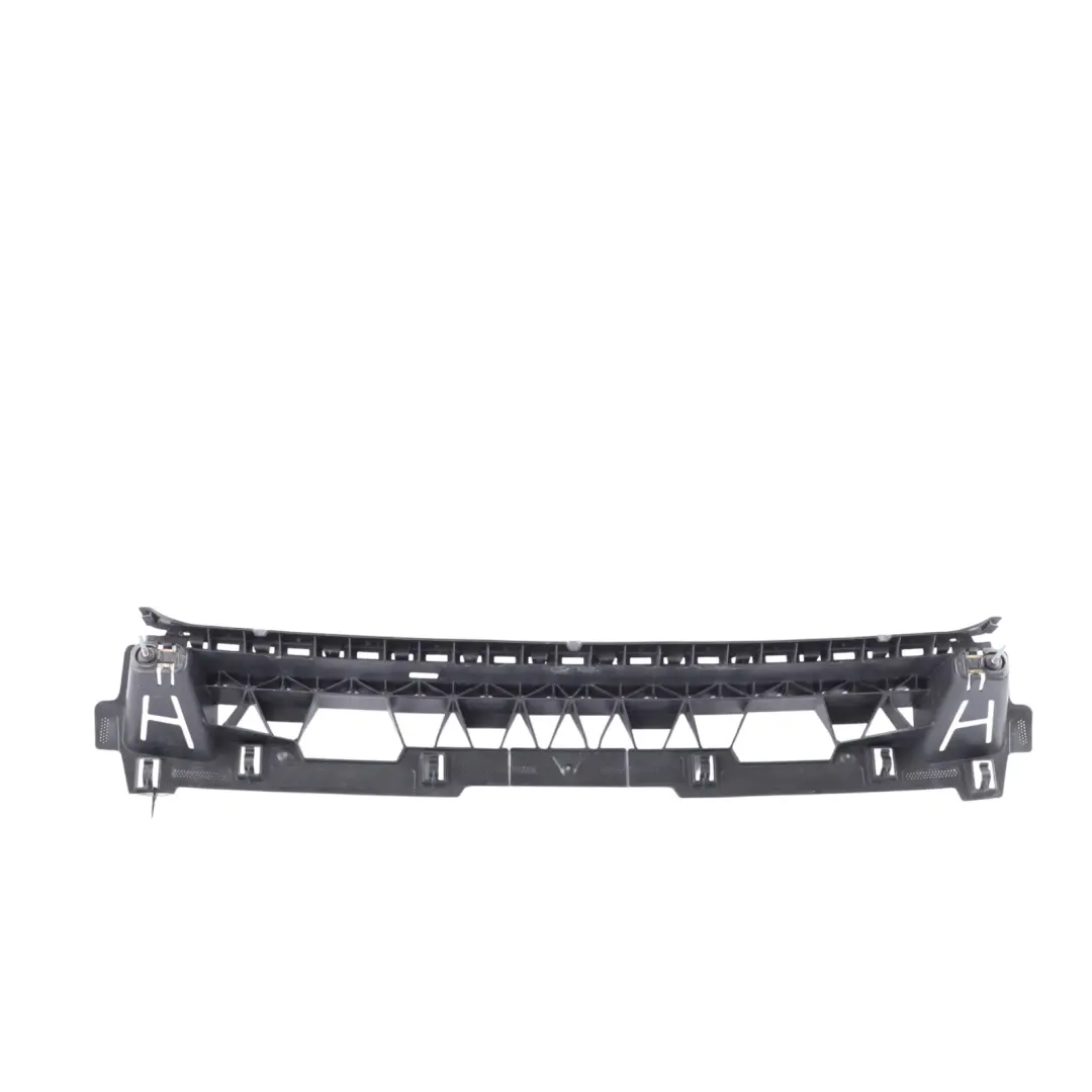 Soporte Montaje Paragolpes Trasero Central para Audi A3 8P con número de pieza 8P4807421 Audi A3 8P Soporte Montaje Paragolpes Trasero Central - SKU 8P4807421 - Número de pieza 8P4807421