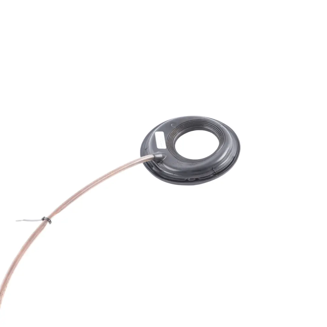 Filler Surround Rubber Seal Rubber Insert to Audi S3 8p Cover Fuel Tank with Part number 8P4809933A Audi S3 8p Cover Fuel Tank Filler Surround Rubber Seal Rubber Insert - SKU 8P4809933A - Part number 8P4809933A