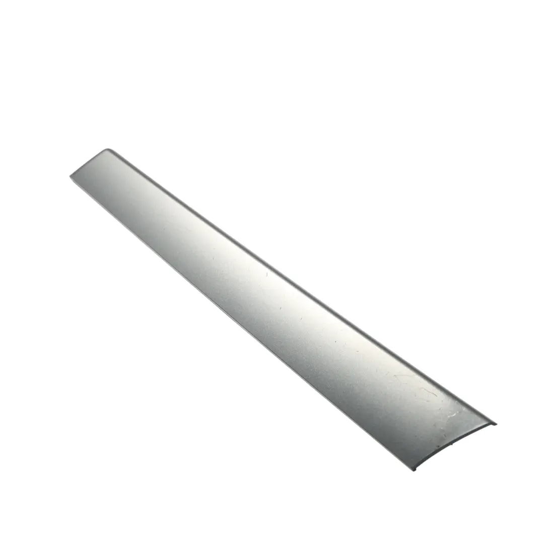 5Dr Tapa De La Puerta Delantera Derecha para Audi A3 8P con número de pieza 8P4867410G Audi A3 8P 5Dr Tapa De La Puerta Delantera Derecha - SKU 8P4867410G - Número de pieza 8P4867410G