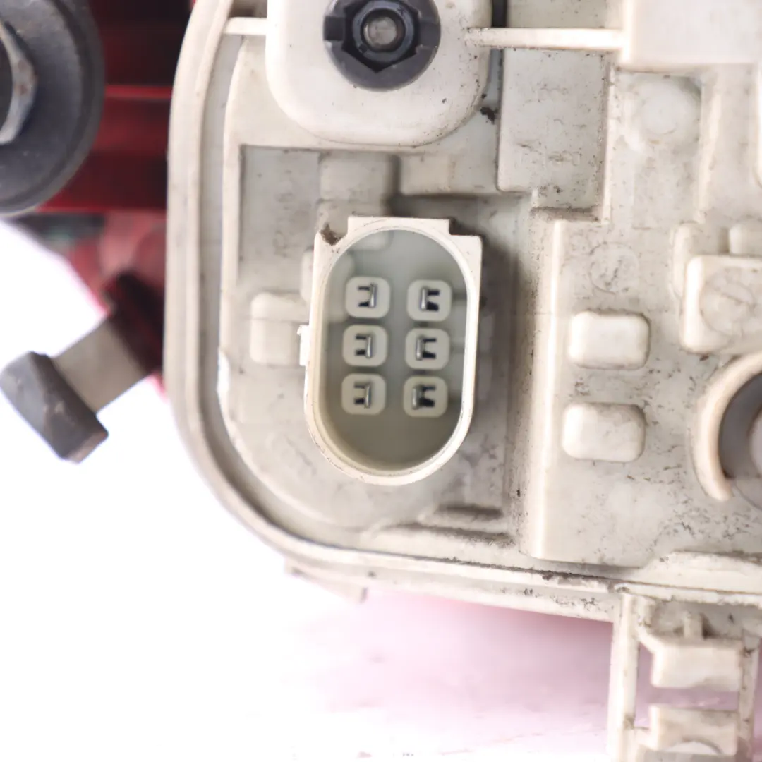 Luz Trasera Izquierda Tapa Maletero Portón Exterior para Audi A3 8P con número de pieza 8P4945095E Audi A3 8P Luz Trasera Izquierda Tapa Maletero Portón Exterior - SKU 8P4945095E-2 - Número de pieza 8P4945095E