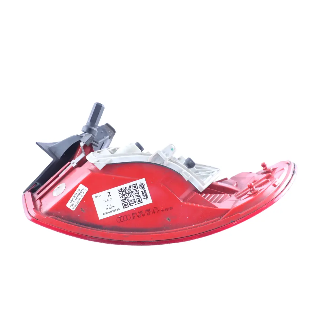 Feu Arrière Gauche Couvercle De Coffre Hayon Extérieur pour Audi A3 8P à propos du numéro de pièce 8P4945095E Audi A3 8P Feu Arrière Gauche Couvercle De Coffre Hayon Extérieur - SKU 8P4945095E-2 - Numéro de pièce 8P4945095E