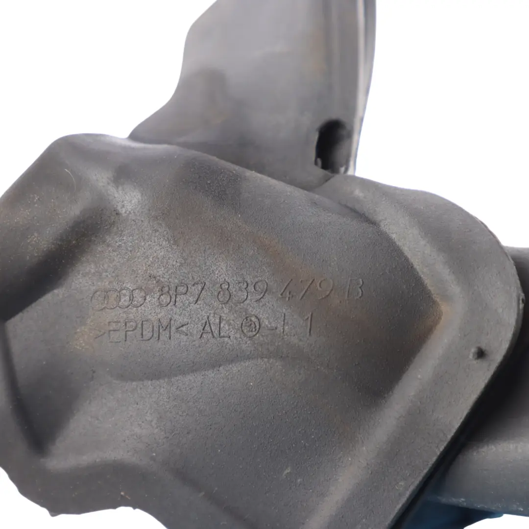 Uszczelka Szyby Drzwi Gumowa Tylna Lewa do Audi A3 8P o numerze 8P7839479B Audi A3 8P Uszczelka Szyby Drzwi Gumowa Tylna Lewa - SKU 8P7839479B - Numer Części 8P7839479B