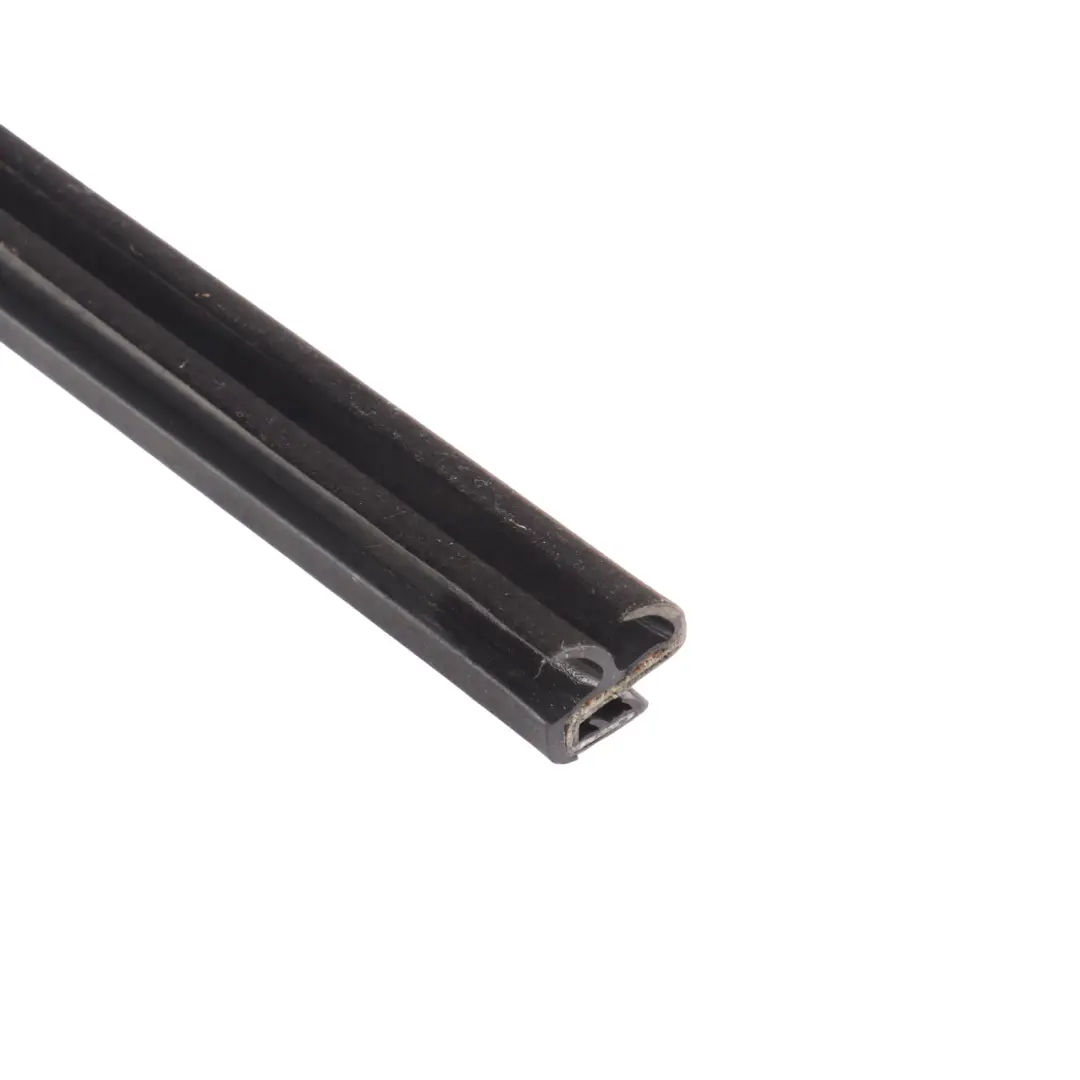 Door Window Seal Guide Rubber Gasket Rear Right O/S to Audi A3 8P with Part number 8P7839480B Audi A3 8P Door Window Seal Guide Rubber Gasket Rear Right O/S - SKU 8P7839480B - Part number 8P7839480B