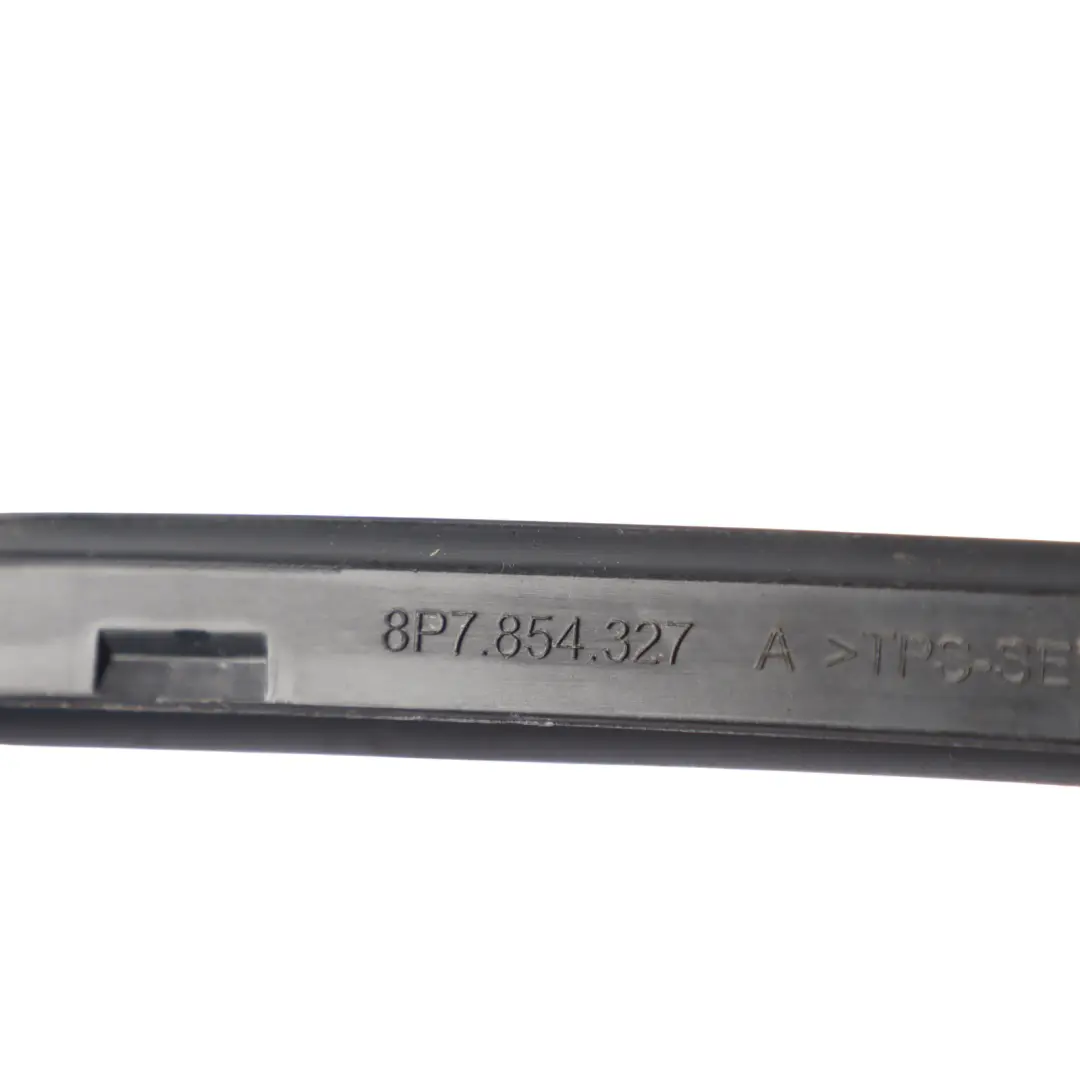 Deflector Tira Parabrisas Izquierdo para Audi A3 8P con número de pieza 8P7854327A Audi A3 8P Deflector Tira Parabrisas Izquierdo - SKU 8P7854327A - Número de pieza 8P7854327A