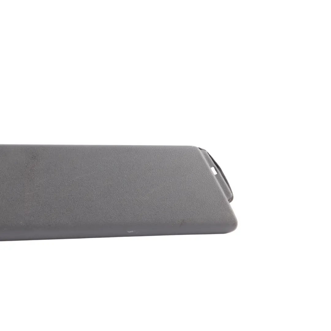 Coperchio Carte Copertura Anteriore Sinistro per Audi A3 8P Cabriolet con numero di parte 8P7867133 Audi A3 8P Cabriolet Coperchio Carte Copertura Anteriore Sinistro - SKU 8P7867133 - Numero di parte 8P7867133