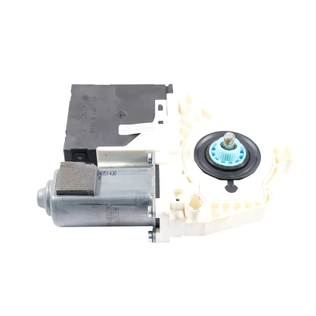 Moteur De Lève-Vitre Avant Droit pour Audi A3 8P Cabriolet à propos du numéro de pièce 8P7959802G Audi A3 8P Cabriolet Moteur De Lève-Vitre Avant Droit - SKU 8P7959802G - Numéro de pièce 8P7959802G