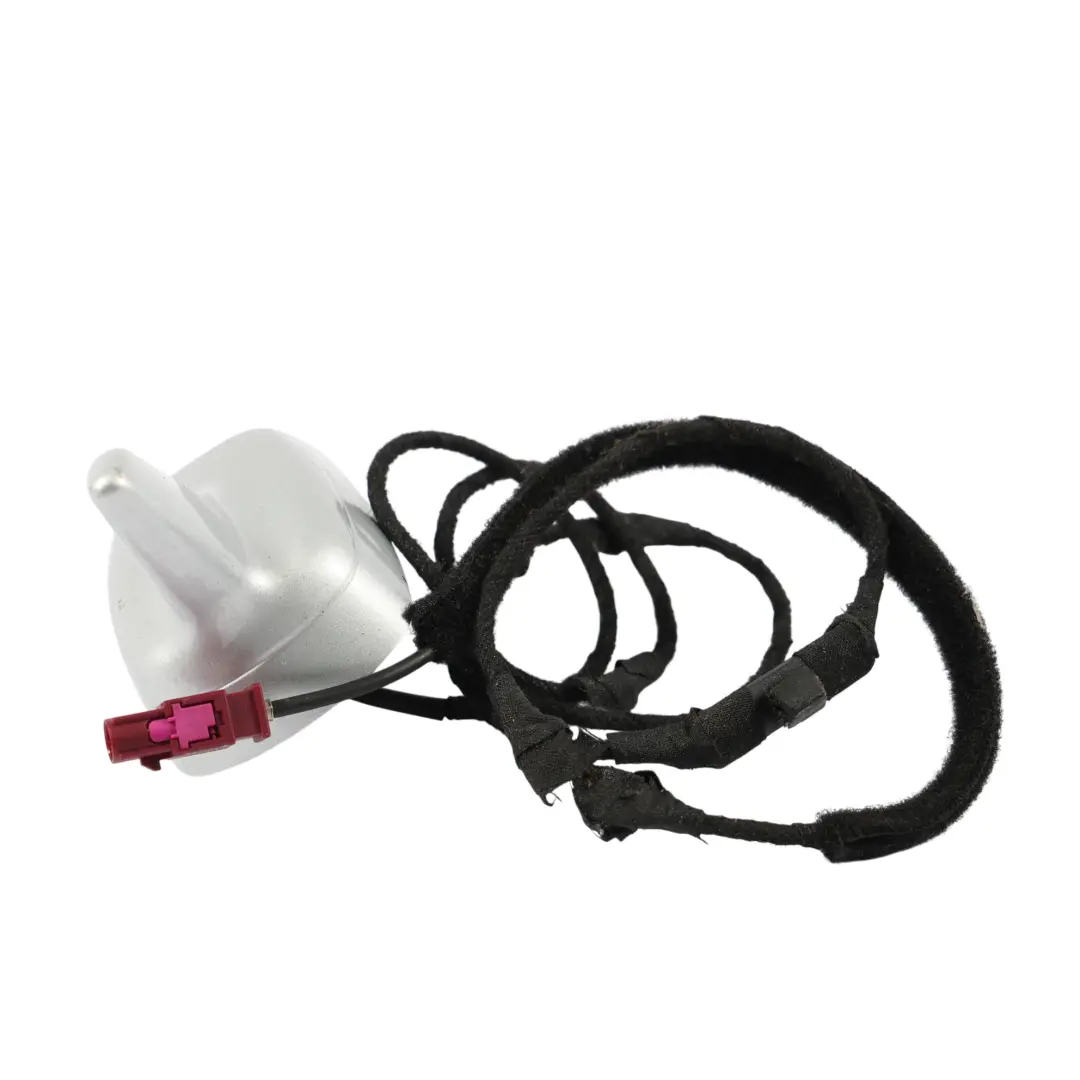 Antenna Amplificatore Pinna Di Squalo Top Aerial Ice Silver - X7W per Audi A5 8T con numero di parte 8T0035503G Audi A5 8T Antenna Amplificatore Pinna Di Squalo Top Aerial Ice Silver - X7W - SKU 8T0035503G-ICS - Numero di parte 8T0035503G