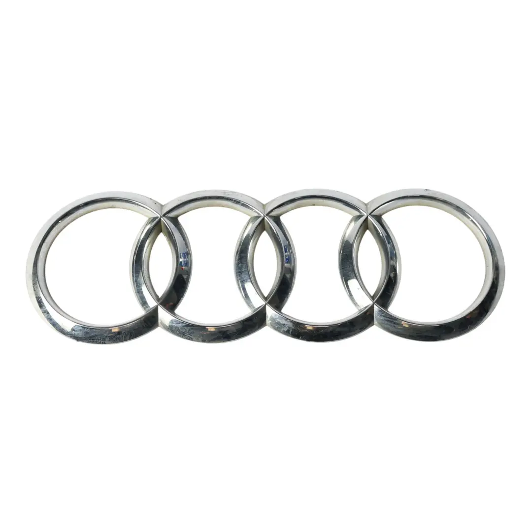 Emblemat Klapy Bagażnika Chrom do Audi A4 B8 o numerze 8T0853742D Audi A4 B8 Emblemat Klapy Bagażnika Chrom - SKU 8T0853742D - Numer Części 8T0853742D