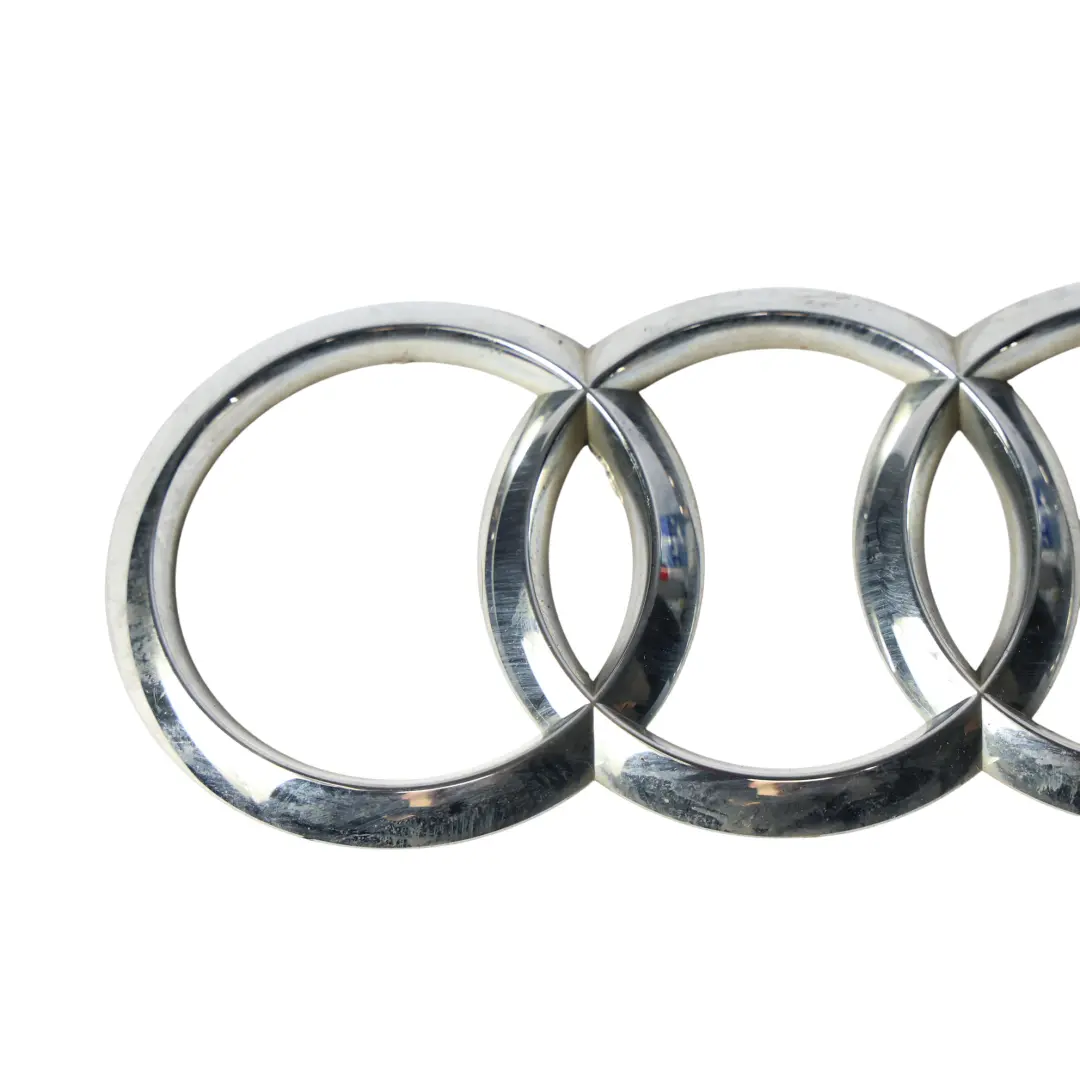 Tapa Trasera Maletero Emblema Emblema Cromo para Audi A4 B8 con número de pieza 8T0853742D Audi A4 B8 Tapa Trasera Maletero Emblema Emblema Cromo - SKU 8T0853742D - Número de pieza 8T0853742D