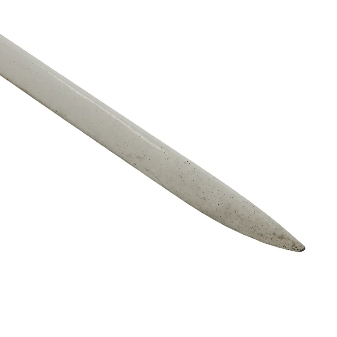 Coupé Baguette de Seuil Avant Droite Glacier White Pearl - S9R S-Line pour Audi A5 8T à propos du numéro de pièce 8T0854932A Audi A5 8T Coupé Baguette de Seuil Avant Droite Glacier White Pearl - S9R S-Line - SKU 8T0854932A-MGW - Numéro de pièce 8T0854932A