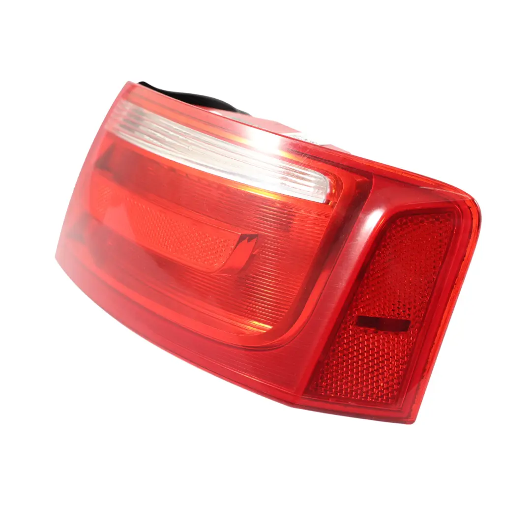 Lamp Tail Light Outer Side Fender LED Right O/S to Audi A5 8T Rear with Part number 8T0945096E Audi A5 8T Rear Lamp Tail Light Outer Side Fender LED Right O/S - SKU 8T0945096E - Part number 8T0945096E