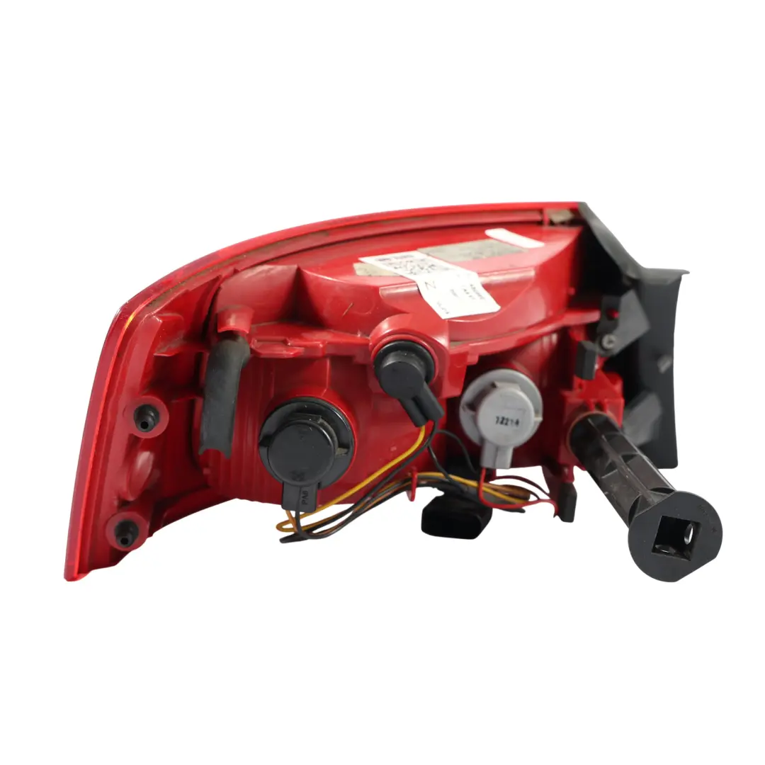 Feu Arrière Extérieur Droit À LED pour Audi A5 8T à propos du numéro de pièce 8T0945096E Audi A5 8T Feu Arrière Extérieur Droit À LED - SKU 8T0945096E - Numéro de pièce 8T0945096E