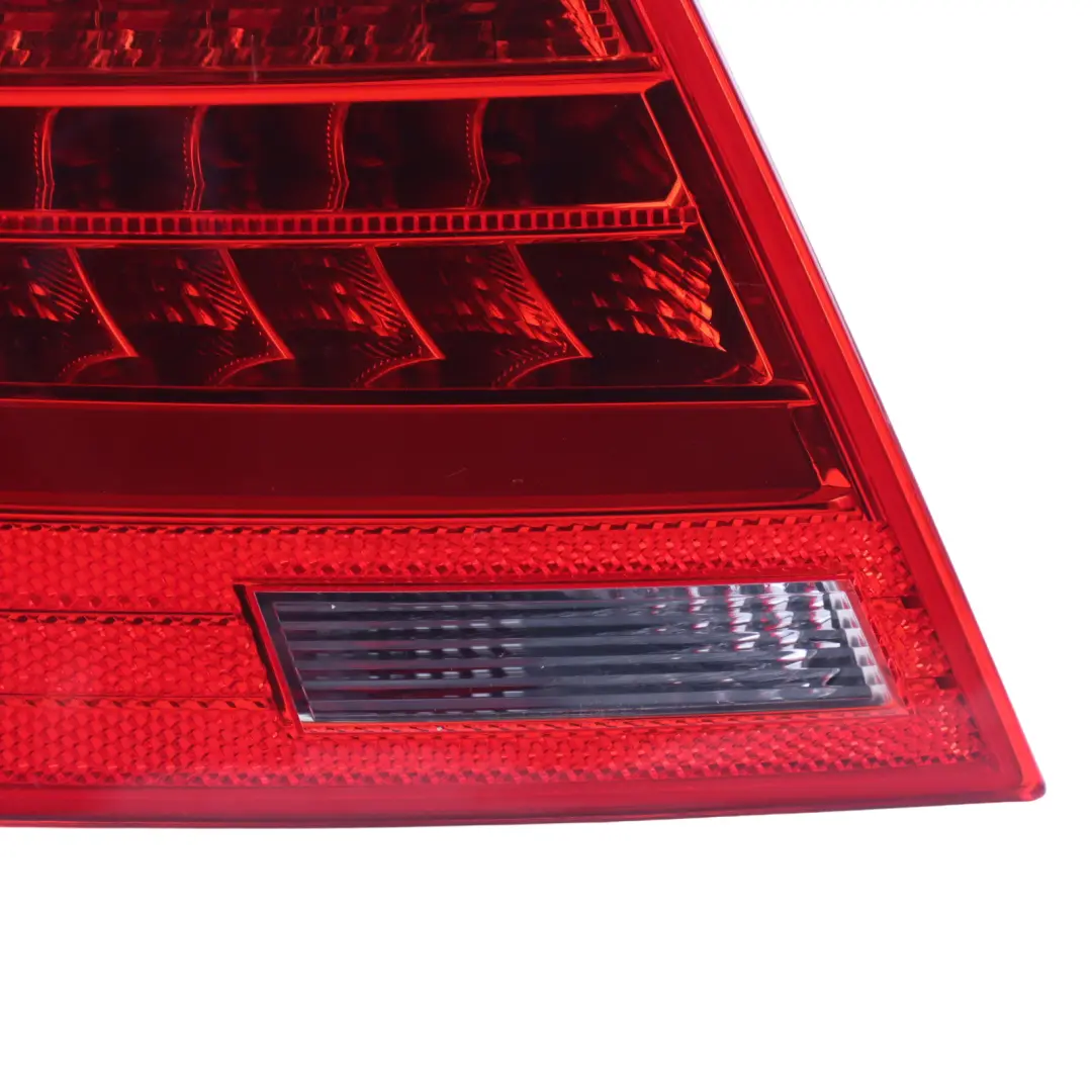 Audi A5 8T Rücklicht Lampe Seite Panel Äußere Rücklicht Links - SKU 8T8945095F - Teilenummer 8T8945095F