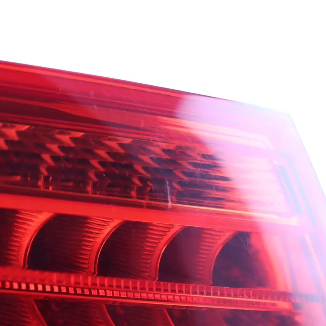 Audi A5 8T Rücklicht Lampe Seite Panel Äußere Rücklicht Links - SKU 8T8945095F - Teilenummer 8T8945095F