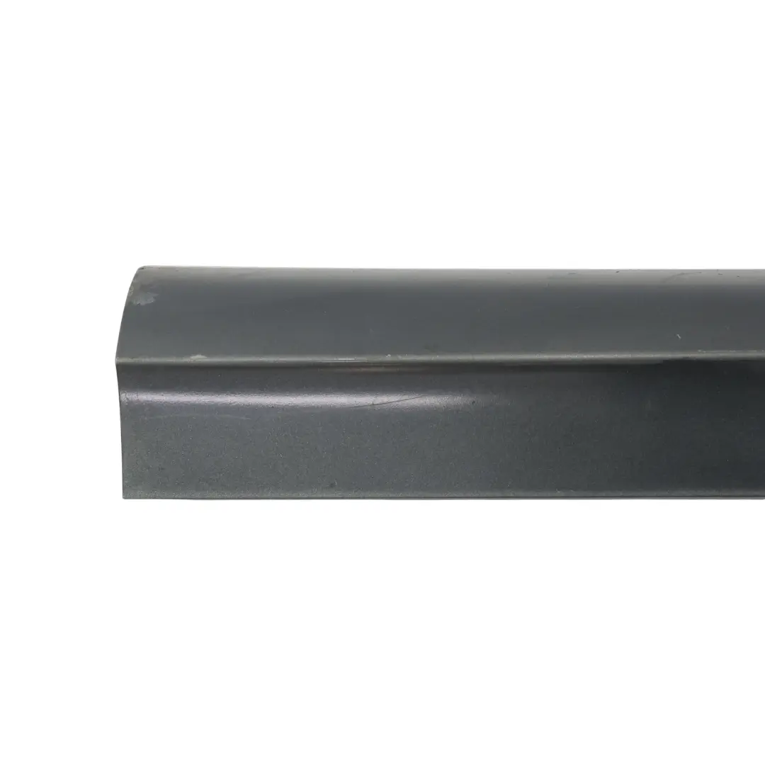 Striscia Modanatura Porta Anteriore Sinistra Daytona Grigio - Z7S per Audi Q3 8U con numero di parte 8U0853959F Audi Q3 8U Striscia Modanatura Porta Anteriore Sinistra Daytona Grigio - Z7S - SKU 8U0853959F-DGR1 - Numero di parte 8U0853959F