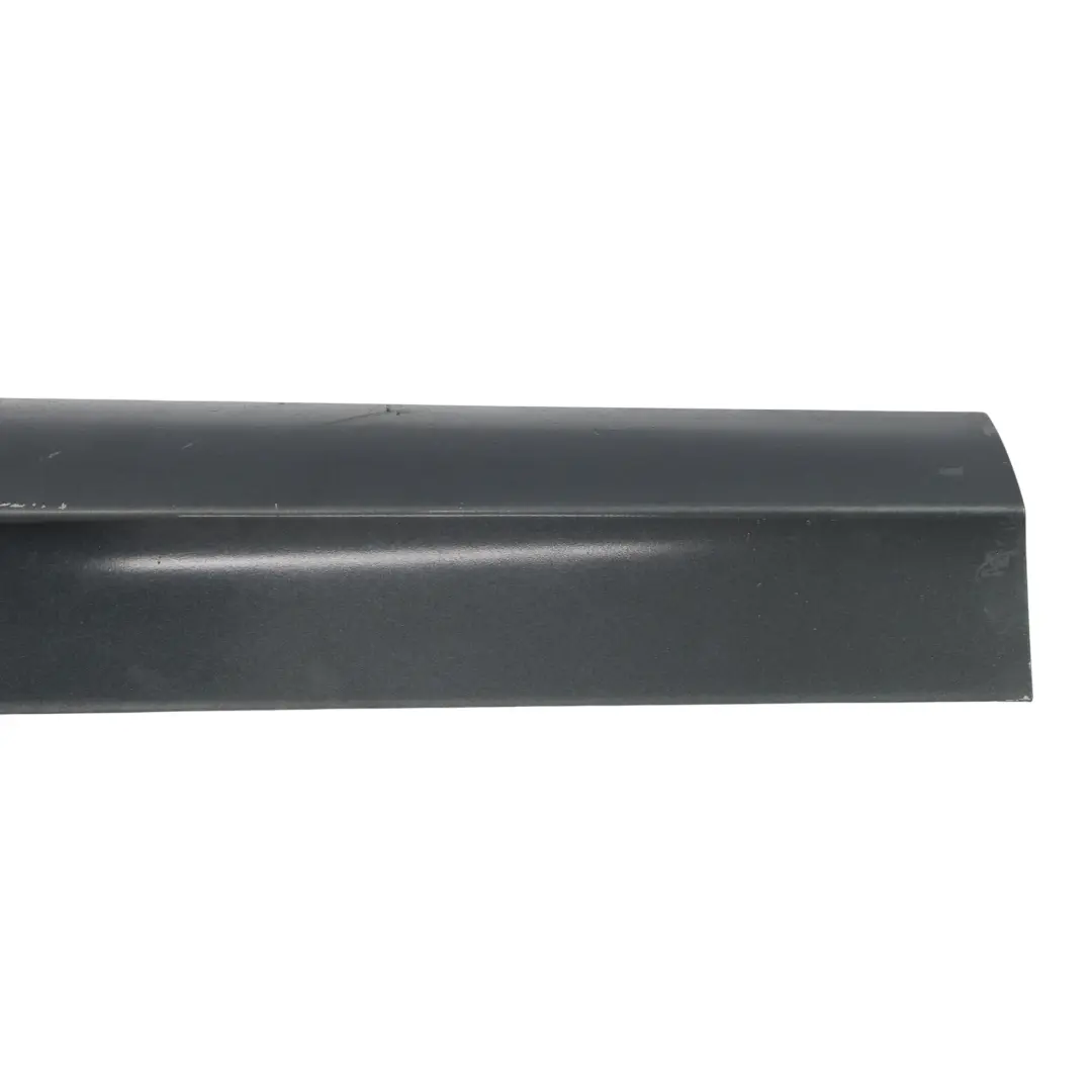 Moldura De Puerta Tira Delantera Izquierda Daytona Grey Pearl - Z7S para Audi Q3 8U con número de pieza 8U0853959F Audi Q3 8U Moldura De Puerta Tira Delantera Izquierda Daytona Grey Pearl - Z7S - SKU 8U0853959F-DGR1 - Número de pieza 8U0853959F