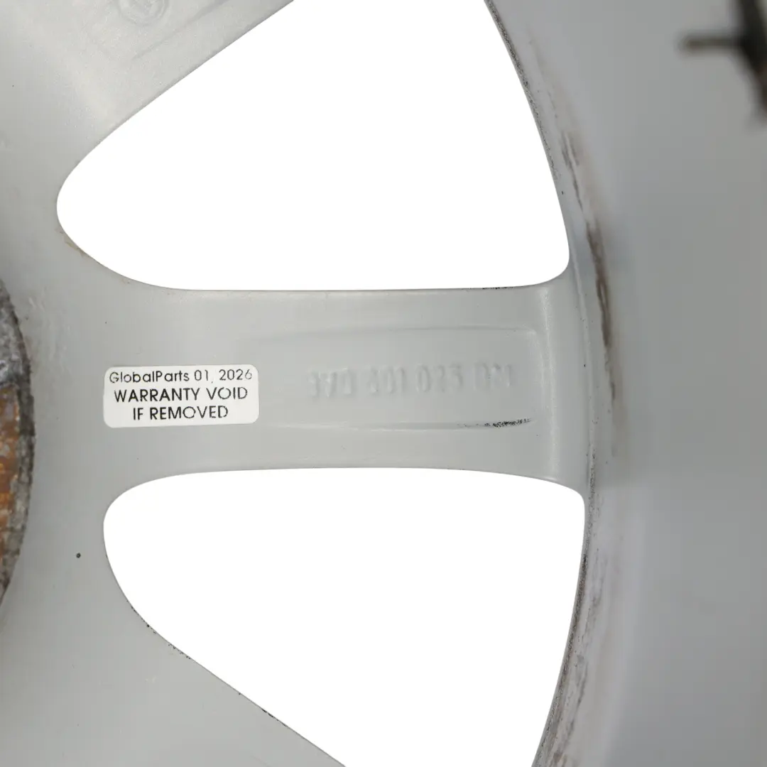 Audi A3 8V Silberne Leicht Metall Felge 16" 6.5J ET46 8V0601025BM - SKU 8V0601025BM-2 - Teilenummer 8V0601025BM-2