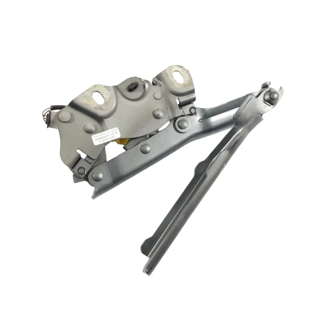 Hauben Scharnier Rechts Monsoon Grau - X7R für Audi A3 8V Motor mit Teilenummer 8V0823302F Audi A3 8V Motor Hauben Scharnier Rechts Monsoon Grau - X7R - SKU 8V0823302F-MOG - Teilenummer 8V0823302F