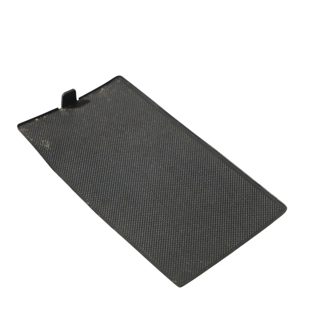 Audi A3 8V Centro De Almacenamiento Consola De Goma Insertar Pad Trim - SKU 8V0863300A - Número de pieza 8V0863300A