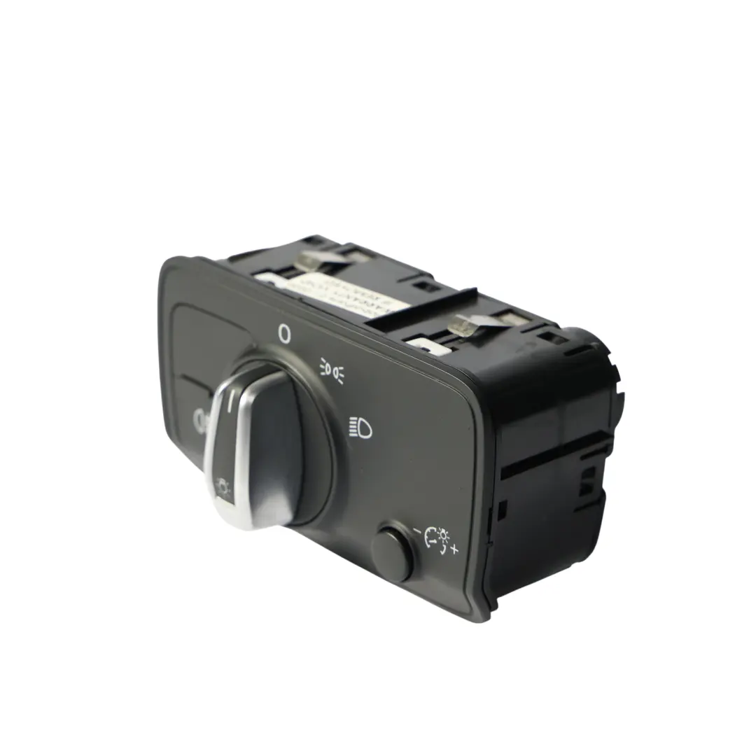 Przełącznik Świateł Sterownik Włącznik do Audi A3 8V o numerze 8V0941531H Audi A3 8V Przełącznik Świateł Sterownik Włącznik - SKU 8V0941531H - Numer Części 8V0941531H