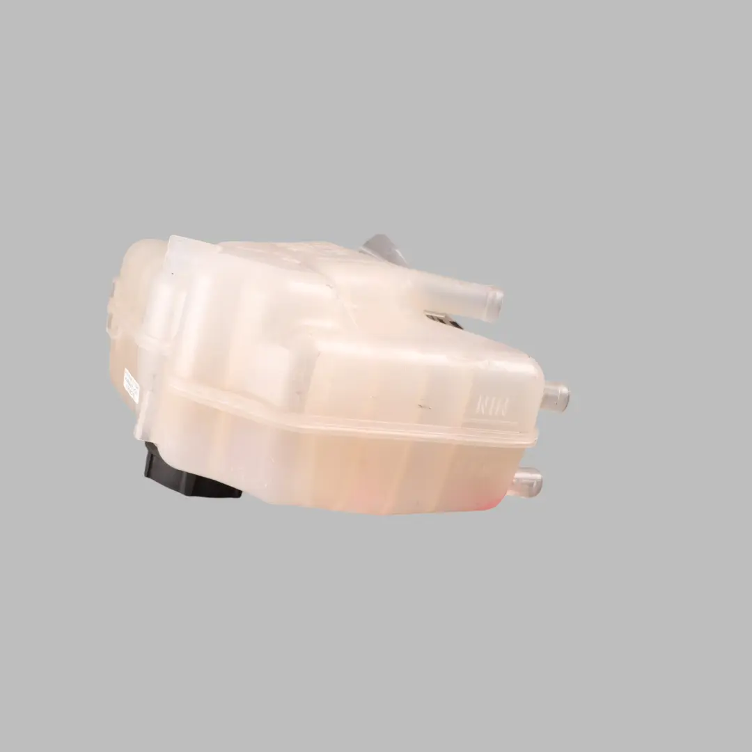 Raffreddamento Acqua Serbatoio Espansione per Ford Fiesta Mk7 con numero di parte 8V21-8K218-AB Ford Fiesta Mk7 Raffreddamento Acqua Serbatoio Espansione - SKU 8V21-8K218-AB - Numero di parte 8V21-8K218-AB
