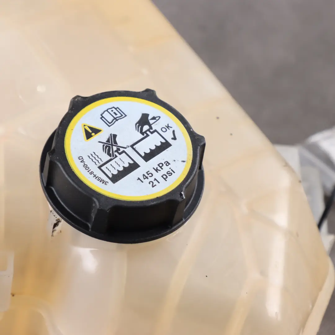 Kühl Mittel Aus Gleichs Behälter für Ford Fiesta Mk7 mit Teilenummer 8V21-8K218-BB Ford Fiesta Mk7 Kühl Mittel Aus Gleichs Behälter - SKU 8V21-8K218-BB - Teilenummer 8V21-8K218-BB