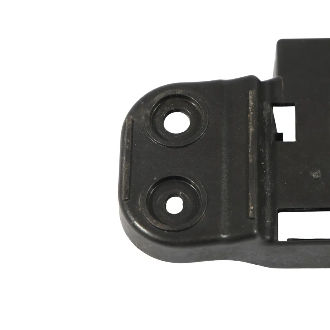 Sportback Ślizg Zderzaka Tył Lewy do Audi A3 S3 8V o numerze 8V3807329 Audi A3 S3 8V Sportback Ślizg Zderzaka Tył Lewy - SKU 8V3807329 - Numer Części 8V3807329