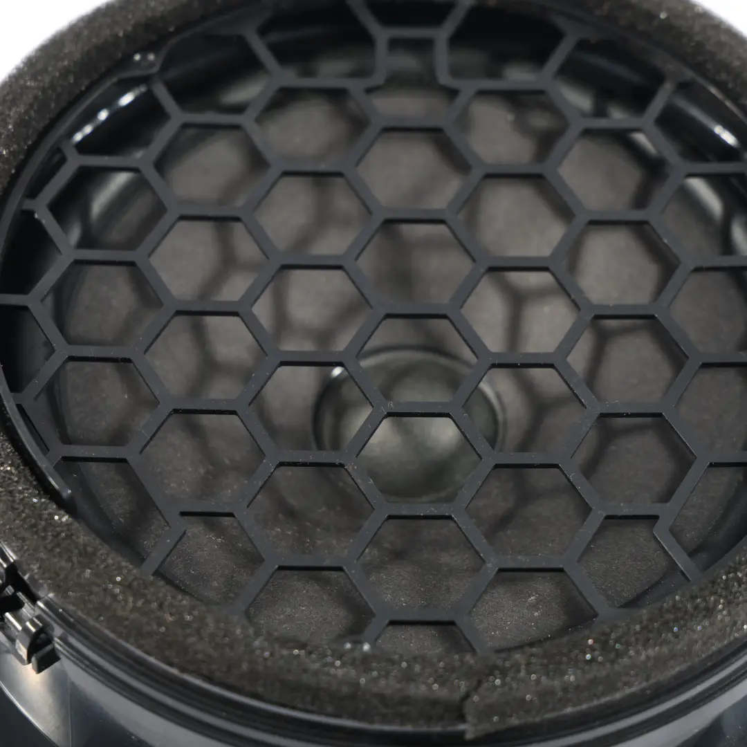 Haut-Parleur De Porte Arrière Gauche Droite pour Audi S3 8V à propos du numéro de pièce 8V4036411 Audi S3 8V Haut-Parleur De Porte Arrière Gauche Droite - SKU 8V4036411 - Numéro de pièce 8V4036411