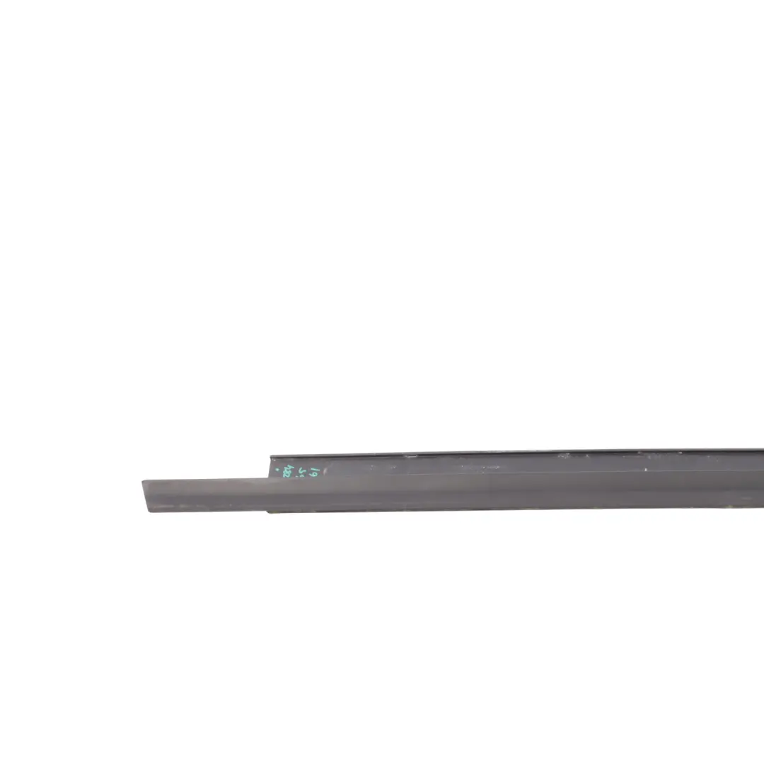 Audi A3 8V Joint D'Étanchéité Extérieur De Vitre Porte Arrière Droite - SKU 8V4839478 - Numéro de pièce 8V4839478