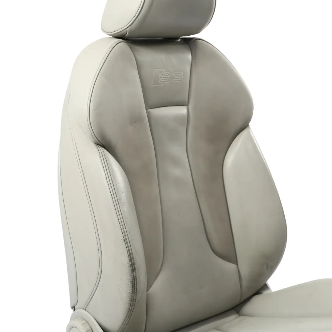 Sedile Anteriore Sportivo Riscaldato Grigio Agata Destro per Audi S3 8V con numero di parte 8V4881806M Audi S3 8V Sedile Anteriore Sportivo Riscaldato Grigio Agata Destro - SKU 8V4881806M - Numero di parte 8V4881806M