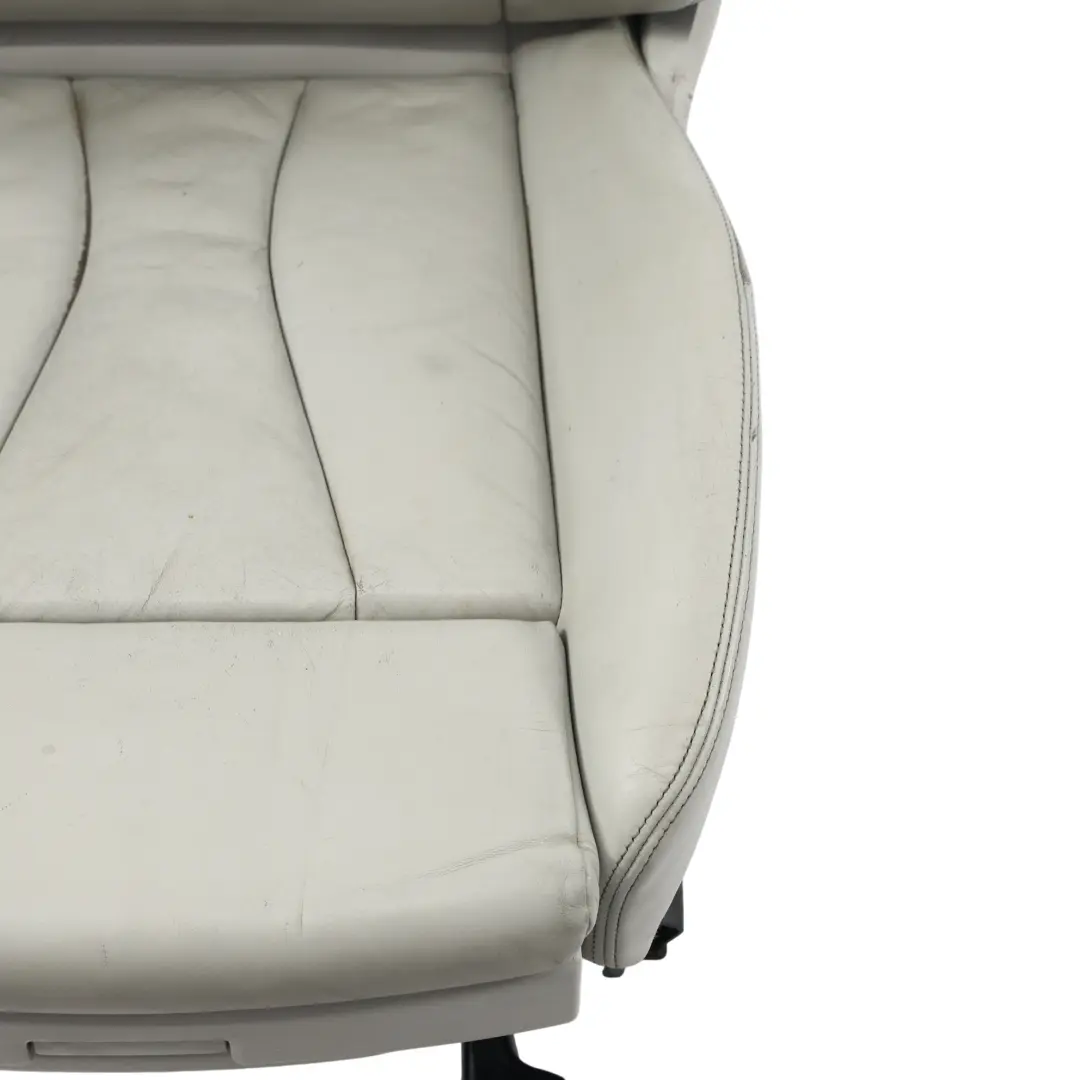 Siège Avant Sport Chauffant En Cuir Gris Agate Côté Droit pour Audi S3 8V à propos du numéro de pièce 8V4881806M Audi S3 8V Siège Avant Sport Chauffant En Cuir Gris Agate Côté Droit - SKU 8V4881806M - Numéro de pièce 8V4881806M