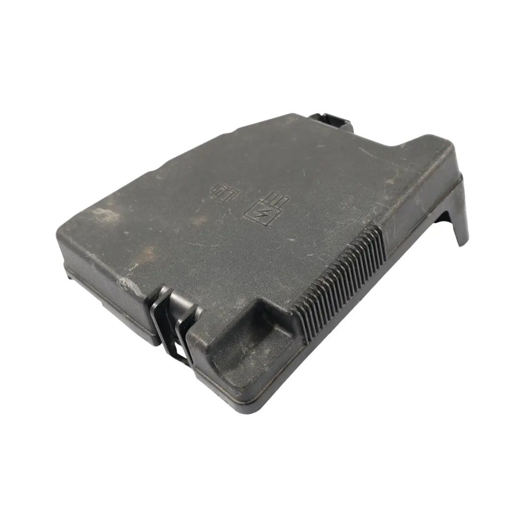 Terminal Positivo Batería Tapa Caja Fusibles para Ford Fiesta Mk7 con número de pieza 8V51-14A075-CA Ford Fiesta Mk7 Terminal Positivo Batería Tapa Caja Fusibles - SKU 8V51-14A075-CA - Número de pieza 8V51-14A075-CA