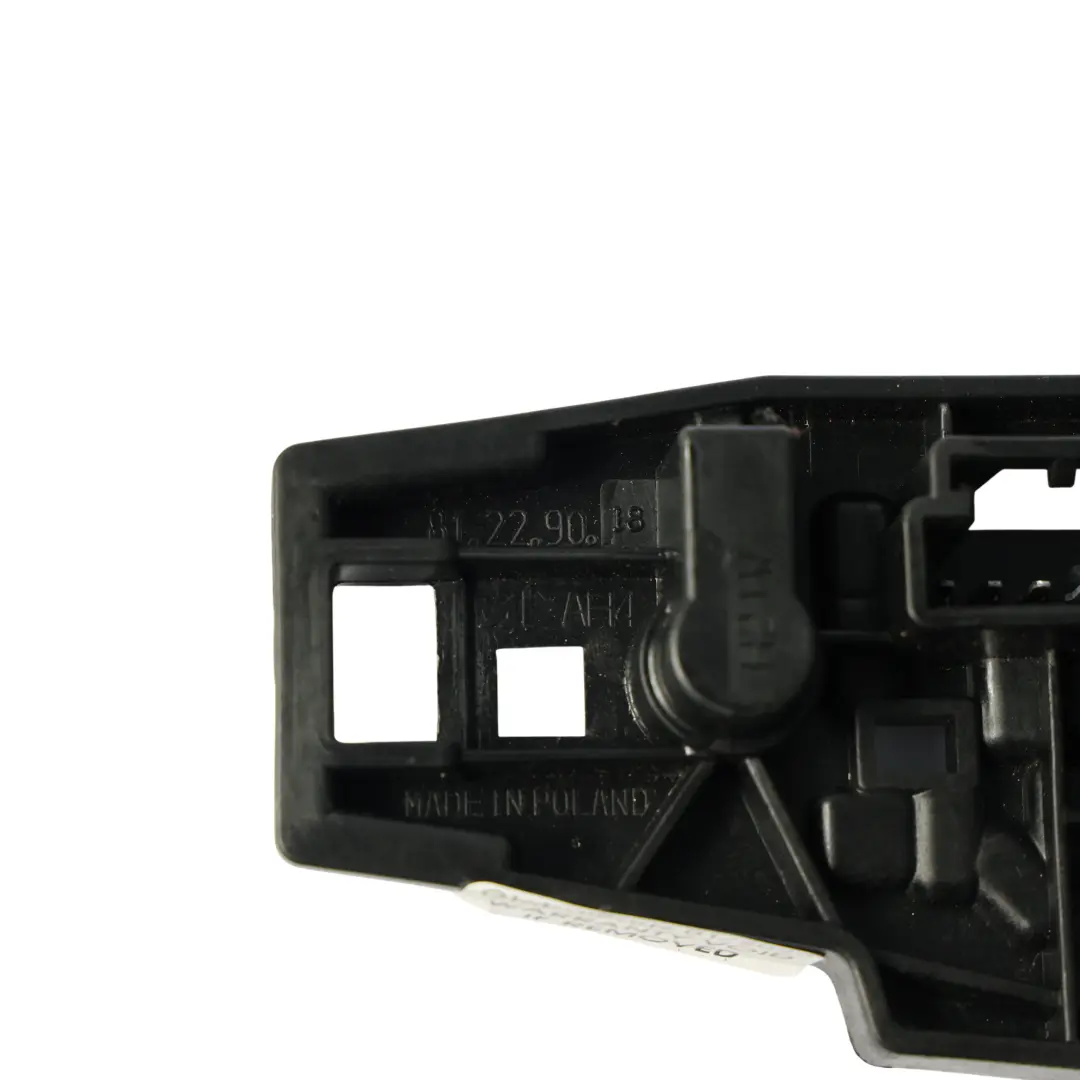 Audi A3 8V Support Douille D'Ampoule Feu Arrière Gauche - SKU 8V5945257B - Numéro de pièce 8V5945257B