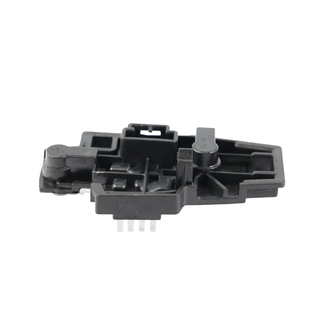 Support Douille D'Ampoule Feu Arrière Droit pour Audi A3 8V à propos du numéro de pièce 8V5945258B Audi A3 8V Support Douille D'Ampoule Feu Arrière Droit - SKU 8V5945258B - Numéro de pièce 8V5945258B