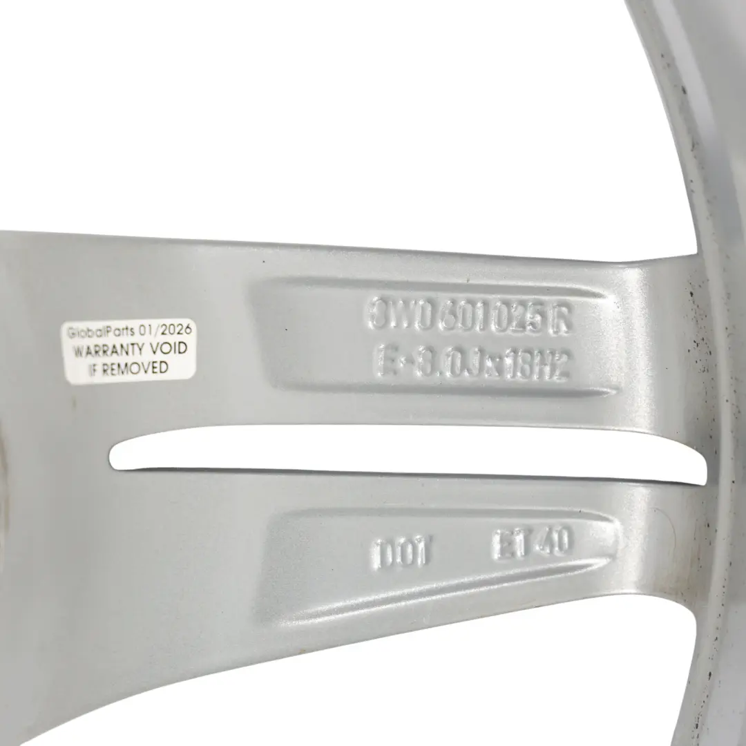 Audi A4 B9 Argento Cerchio in lega 18" 8J ET:40 Doppie razze a stella - SKU 8W0601025R-2 - Numero di parte 8W0601025R