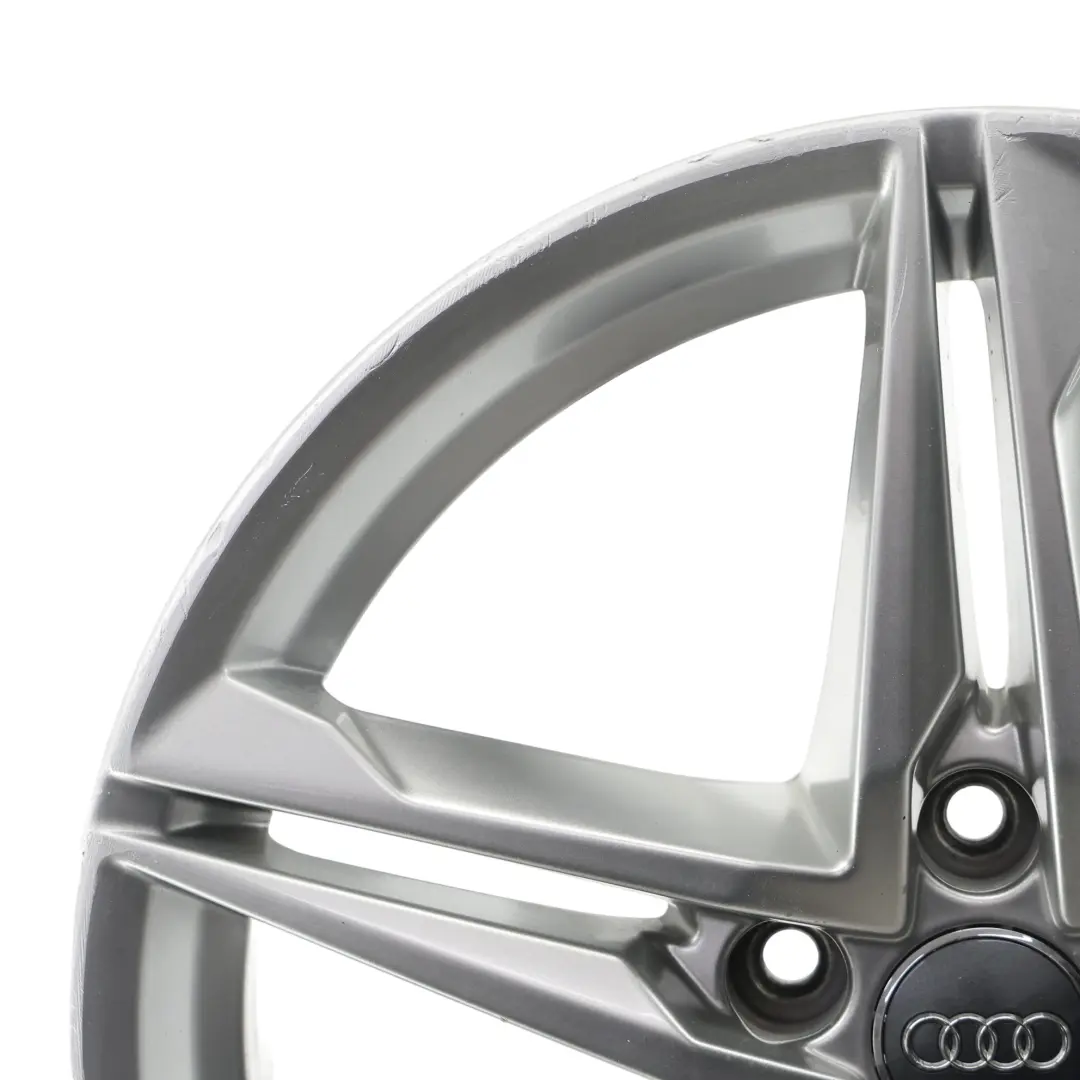 Srebrna Felga Aluminiowa 18" 8J ET:40 do Audi A4 B9 o numerze 8W0601025R Audi A4 B9 Srebrna Felga Aluminiowa 18" 8J ET:40 - SKU 8W0601025R-2 - Numer Części 8W0601025R