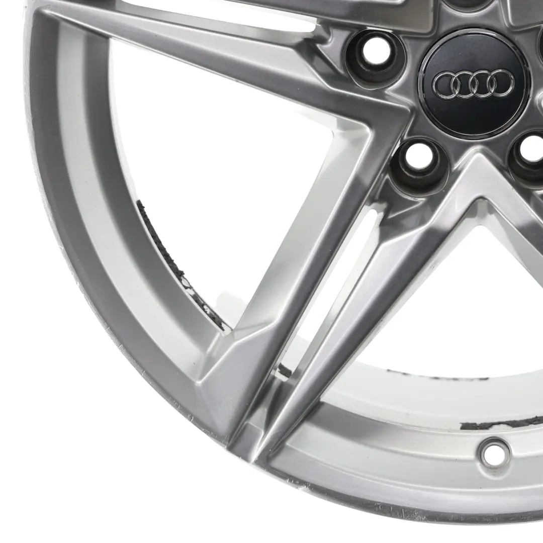 Argento Cerchio in lega 18" 8J ET:40 Doppie razze a stella per Audi A4 B9 con numero di parte 8W0601025R Audi A4 B9 Argento Cerchio in lega 18" 8J ET:40 Doppie razze a stella - SKU 8W0601025R-2 - Numero di parte 8W0601025R