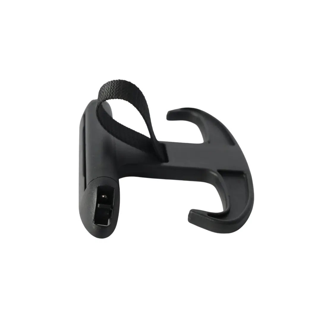 Gancio Per Borsa Bagagliaio Posteriore per Audi A6 C8 con numero di parte 8W0867615A Audi A6 C8 Gancio Per Borsa Bagagliaio Posteriore - SKU 8W0867615A - Numero di parte 8W0867615A