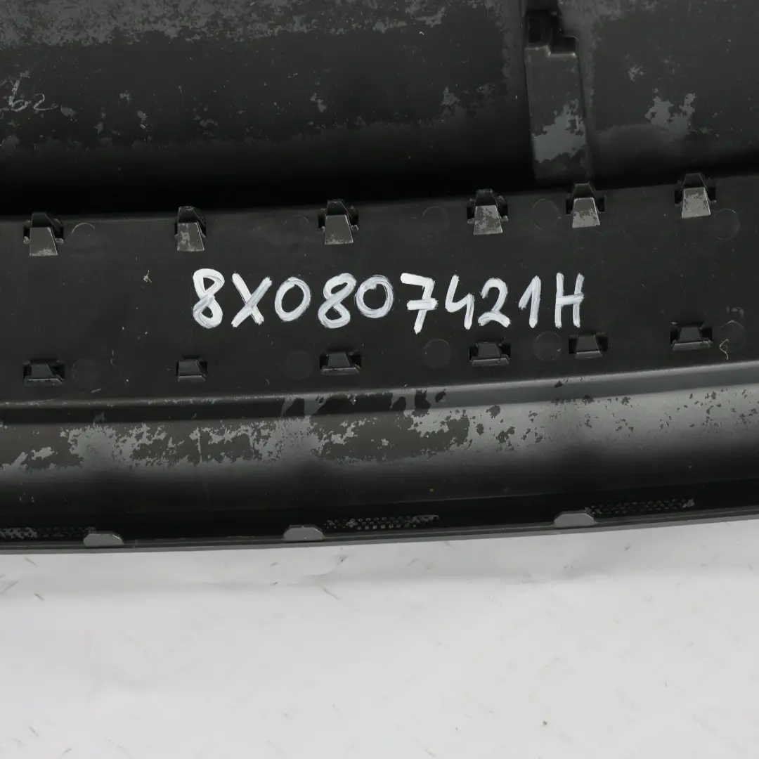 Heckstoßstange Diffusor Untere Mitte Abdeckblende für Audi A1 8X S-Line mit Teilenummer 8X0807421H Audi A1 8X S-Line Heckstoßstange Diffusor Untere Mitte Abdeckblende - SKU 8X0807421H - Teilenummer 8X0807421H