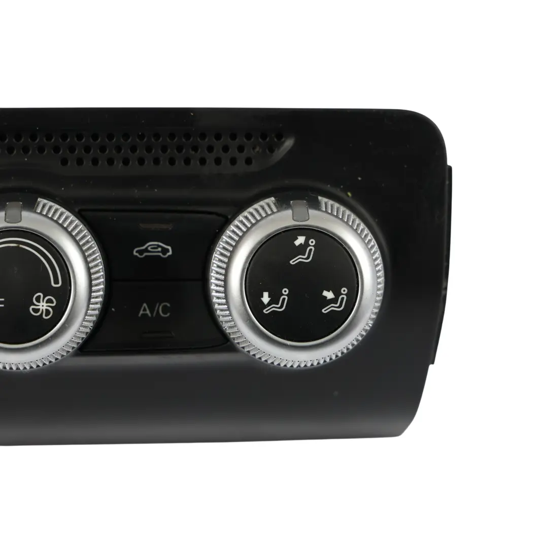Audi A1 8X Panel De Control Del Aire Acondicionado Interruptor A/C - SKU 8X0820043 - Número de pieza 8X0820043