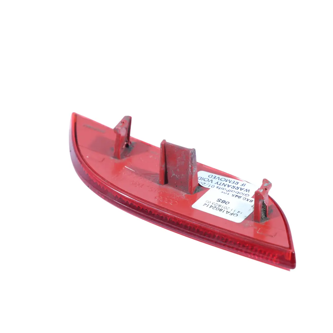 Paraurti Luce Pannello Riflettore Trim Posteriore Sinistro per Audi A1 8X con numero di parte 8X0945105 Audi A1 8X Paraurti Luce Pannello Riflettore Trim Posteriore Sinistro - SKU 8X0945105 - Numero di parte 8X0945105