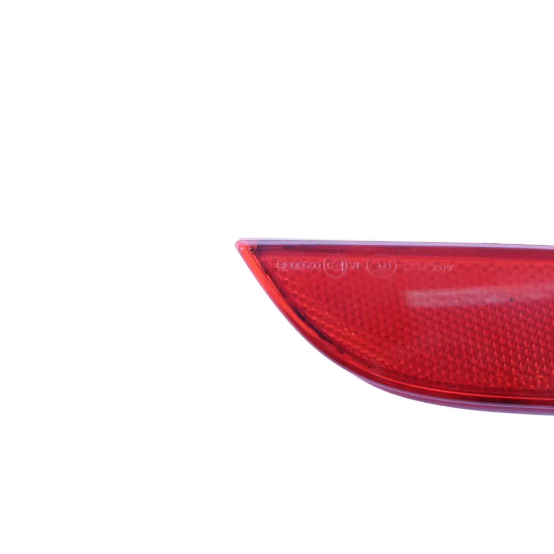 Bumper Light Reflector Rear Right O/S to Audi A1 8X with Part number 8X0945106 Audi A1 8X Bumper Light Reflector Rear Right O/S - SKU 8X0945106 - Part number 8X0945106